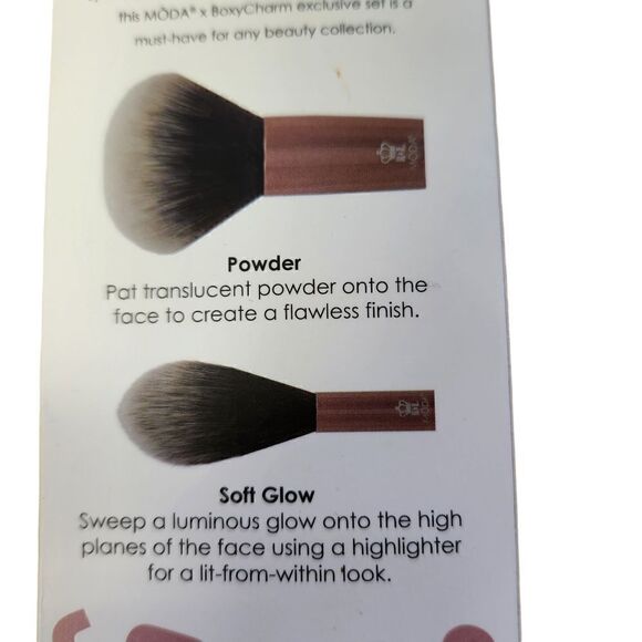 Moda Set of 2 Makeup Brushes. Powder Brush and Soft Glow Brush. - Picture 4 of 4